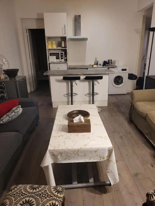 Appartement 2 Chambres 1 Salle De Bain Paris 8Eme Champs Elysees Bagian luar foto